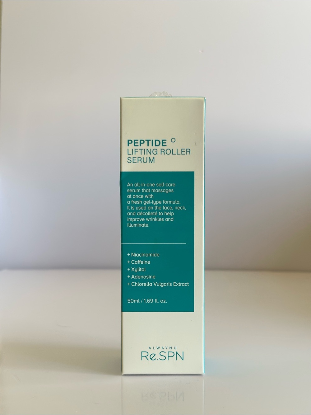 Peptide Lifting Roller Serum - Aqua Green